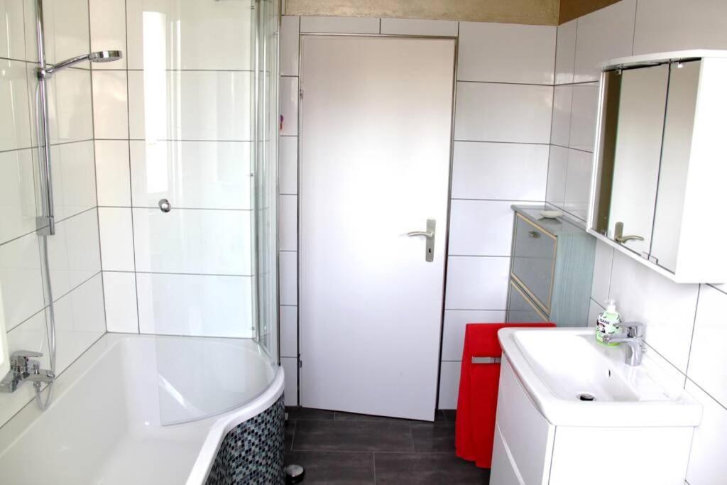 Arche Noah Reilingen Near Hockenheim And Walldorf ภายนอก รูปภาพ